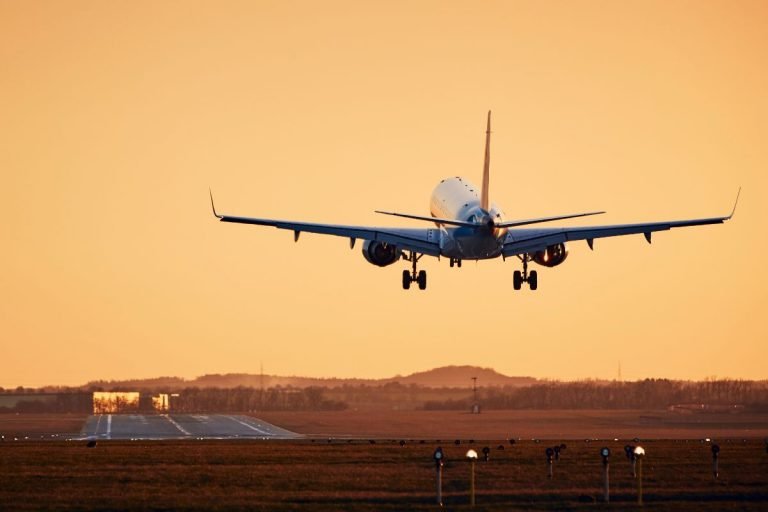 Airport Is Closest To Disney World?